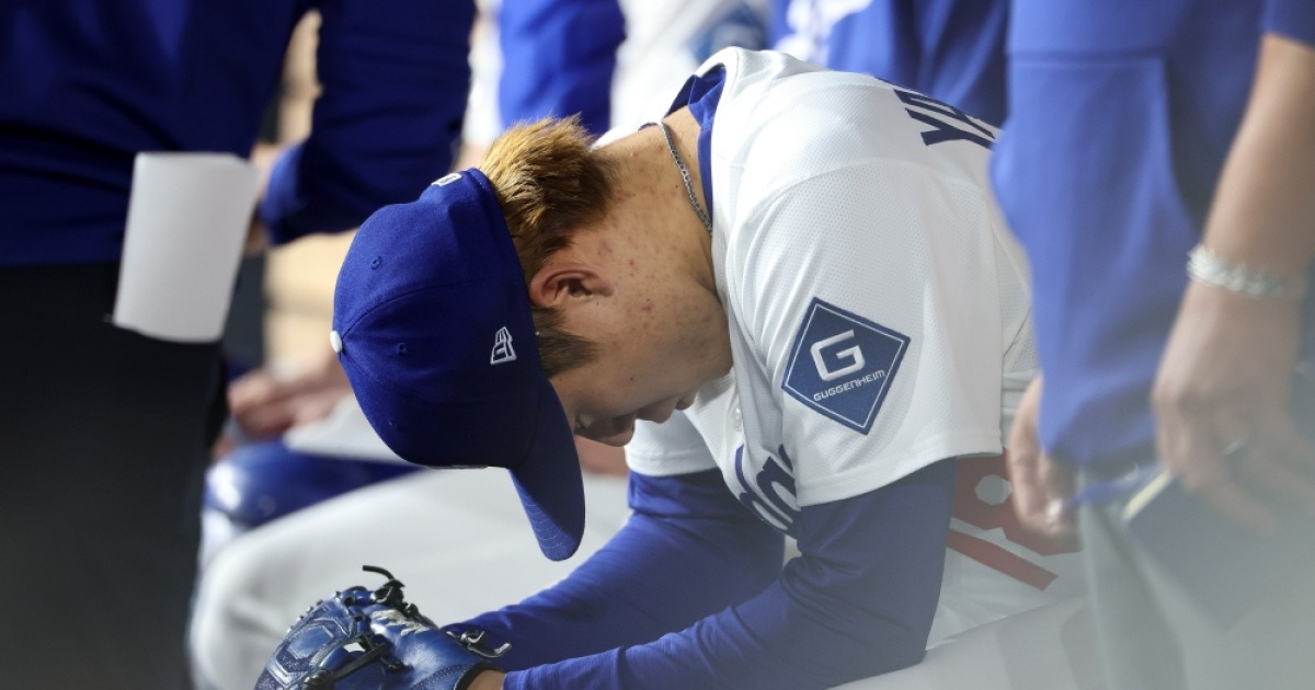 '야마모토+커쇼 8실점' 다저스, NLDS 3차전 필라델피아에 2-8 패배…김혜성은 또 결장
