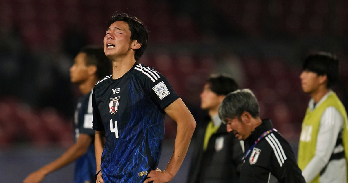 "심판에 졌다" 눈물 펑펑 日 U-20 '충격' 탈락…'中, 어이없는 결과에 놀란 모습'