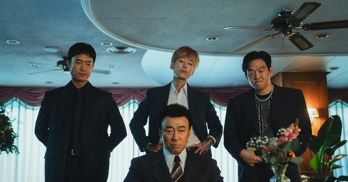 추석 극장가 승자는 '보스'…7일 연속 박스오피스 정상