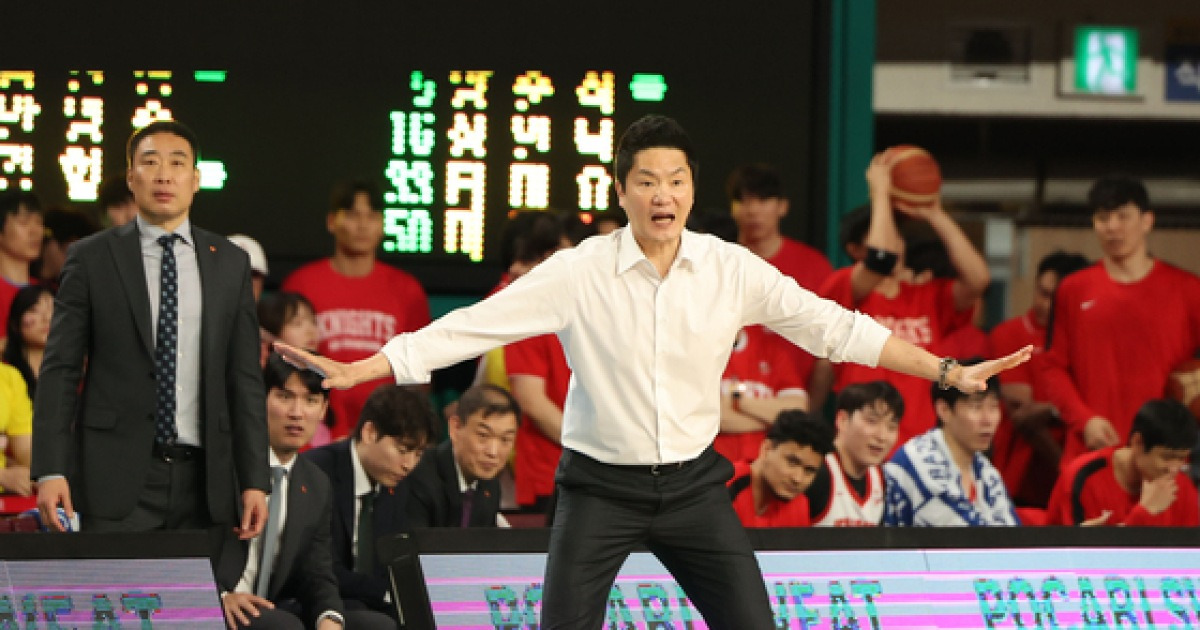 안준호 감독과 결별한 농구대표팀, 당분간 전희철 임시 감독 체제
