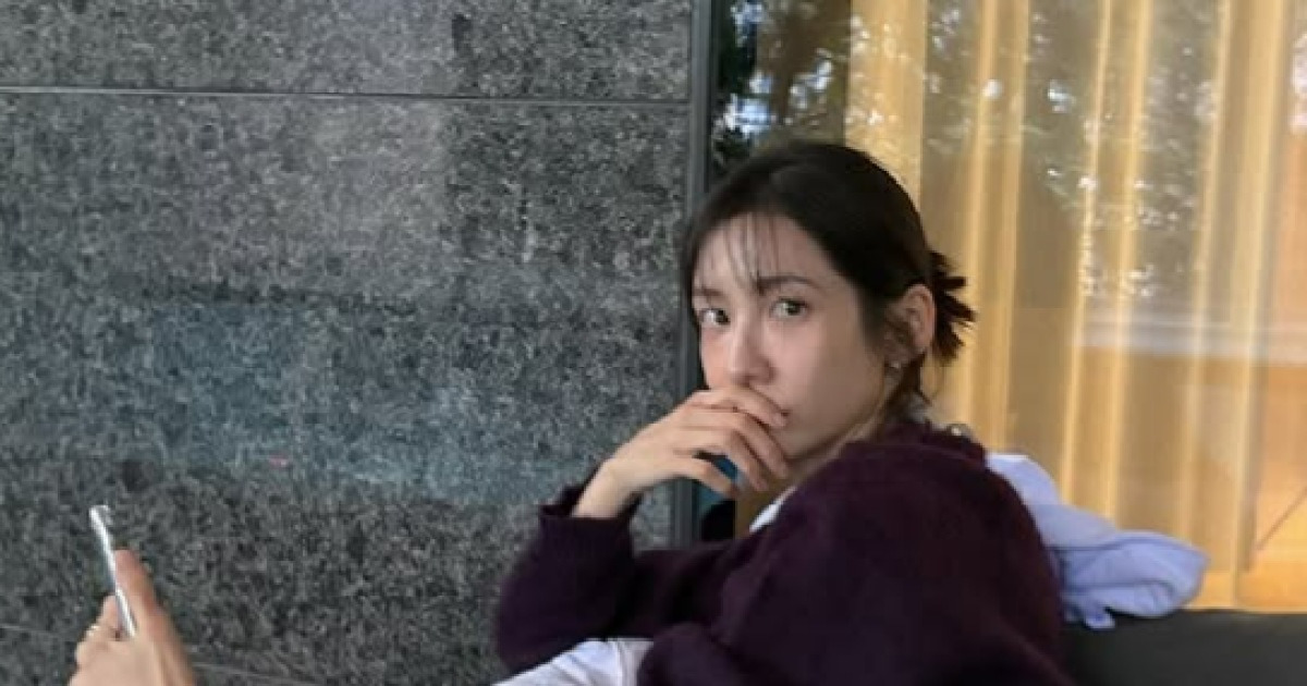 [공식] 박지현, 열애설 초고속 부인 "지인 부부와 여행간 것"
