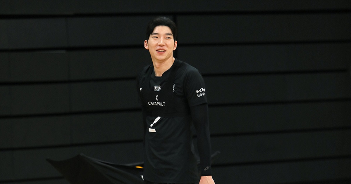 새 시즌도 '주장 완장' 허수봉의 각오 "두 마리 토끼 잡겠다... 통합 2연패·개인상"