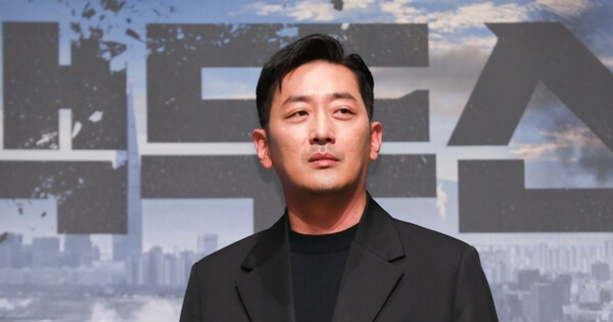 하정우 속초 빌딩, 스타벅스 철수로 공실…'스세권' 이제는 옛말? - 미스터 트롯 갤러리