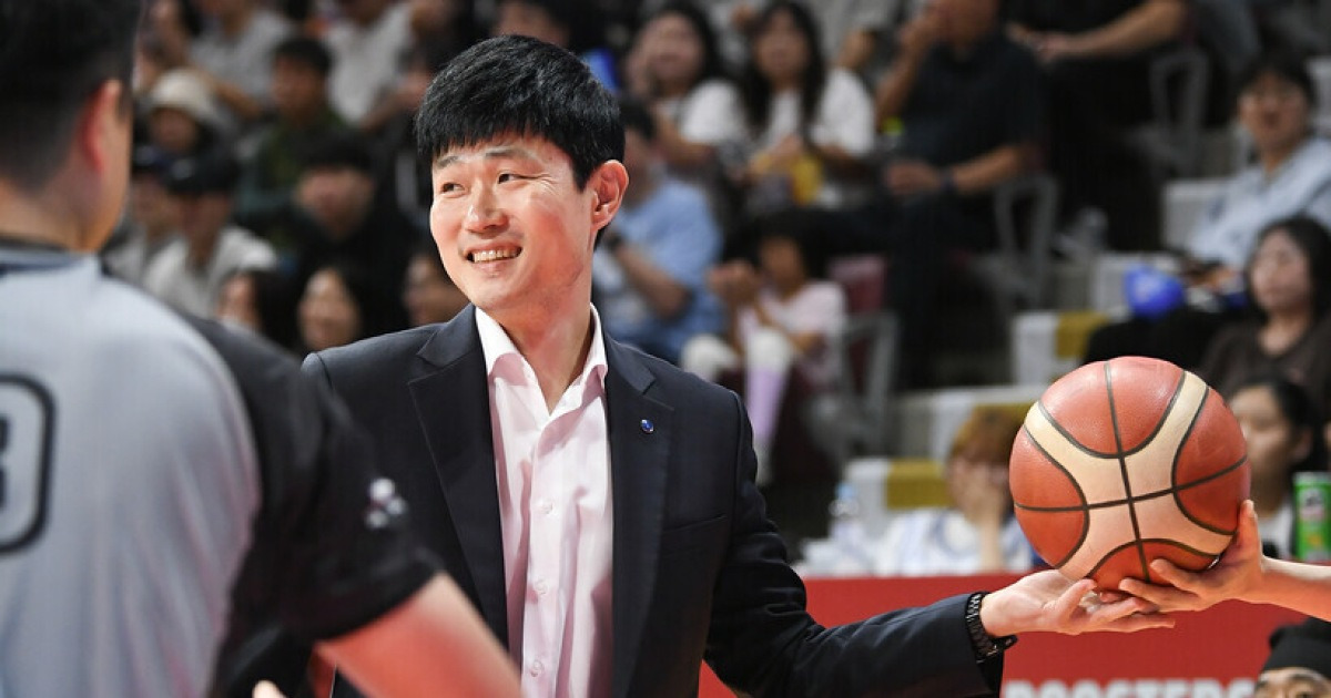 [웜업터뷰] ‘개막 2연패-10위’ 강혁 감독, “오프 시즌 이런 적 없었는데…”