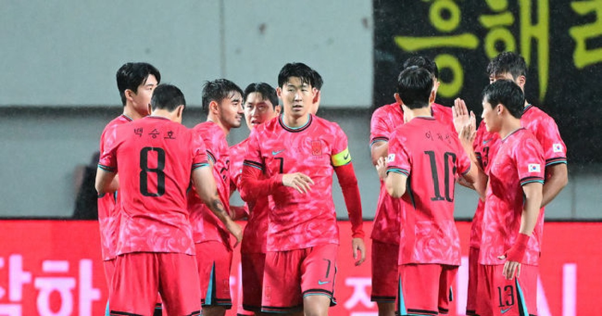 대기록 세운 날 대패한 손흥민, "결과만 보면 못 했지만 뛰는 입장선 최선 다 했다"