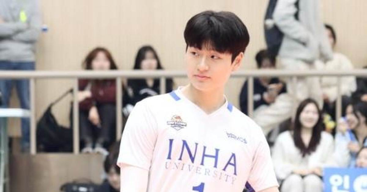 남자배구 거포 윤경, 신인 드래프트 불참…이우진이 최대어 전망
