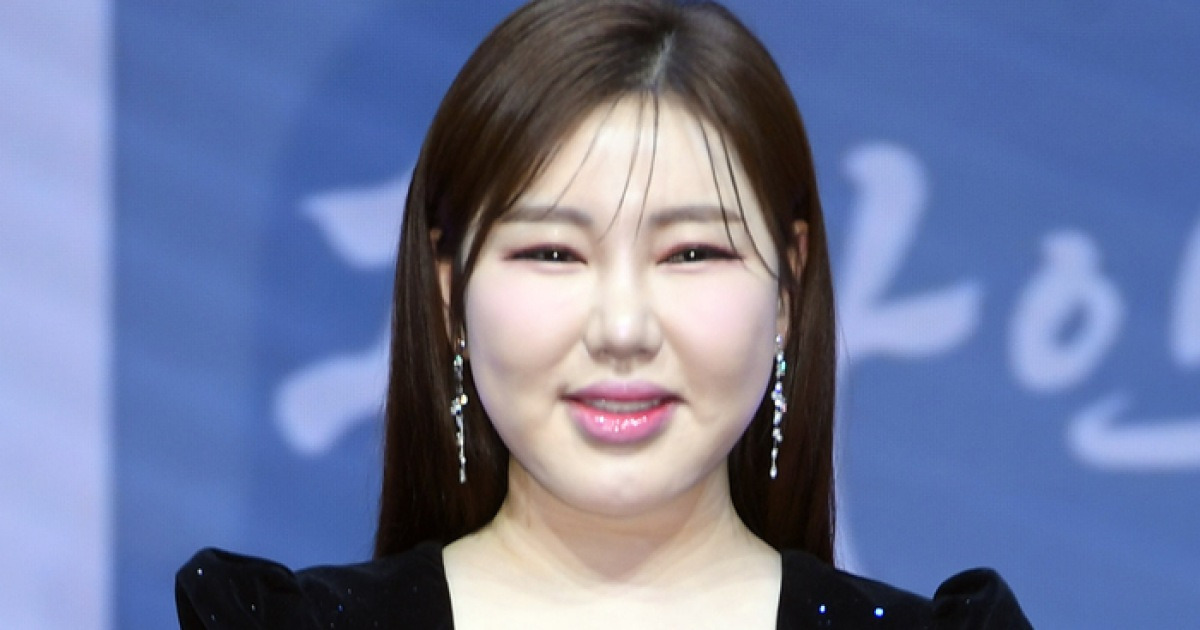 송가인, 200억 재산에 애가 둘? 가짜 뉴스에 반박