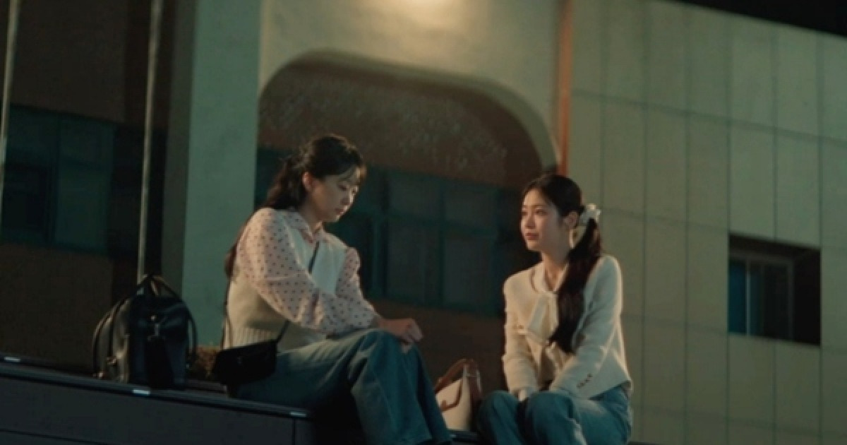 [종합] '백번의 추억' 첫사랑의 힘은 강했다…김다미·신예은, 사랑 앞에 우정 흔들