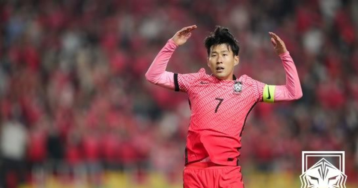 '2025 홍명보호'엔 파라과이 울렸던 두 남자가 있다... 3년 전 손흥민과 20년 전 김진규