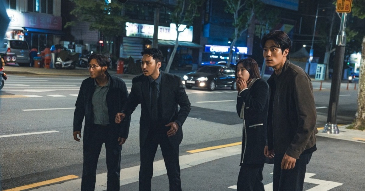 [애프터스크리닝] AI로 만든 저승 블록버스터 '중간계', 갈 길 멀지만 빨리 갈지도? ★★