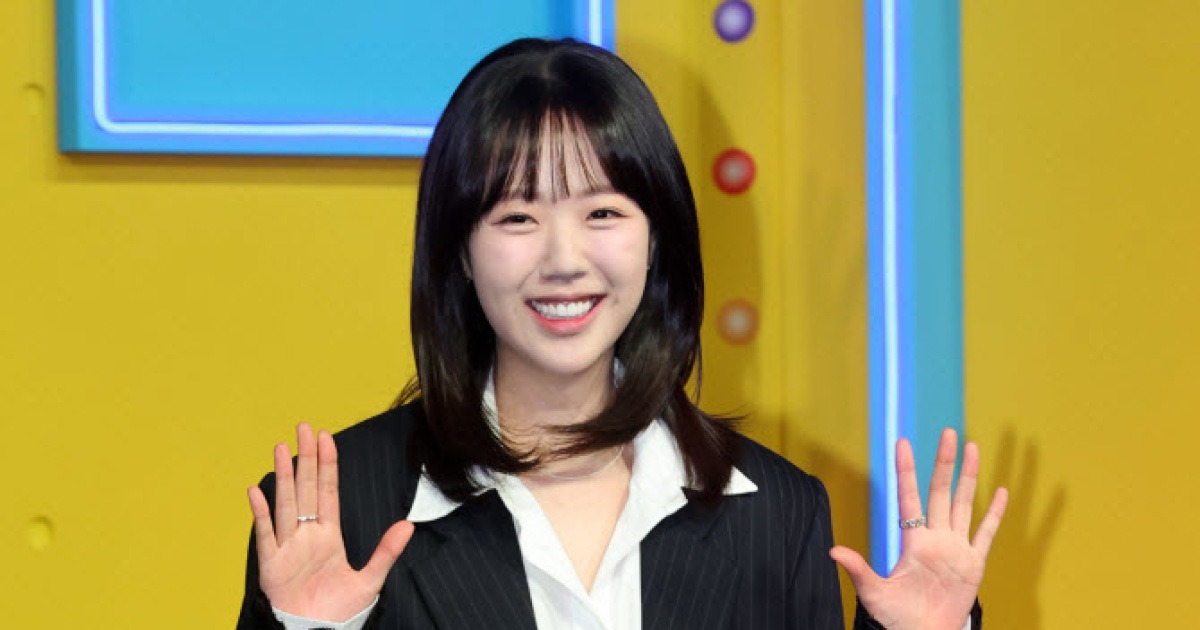지예은, 갑상선 질환 투병 중?…소속사 "개인 의료 정보 확인 어려워"