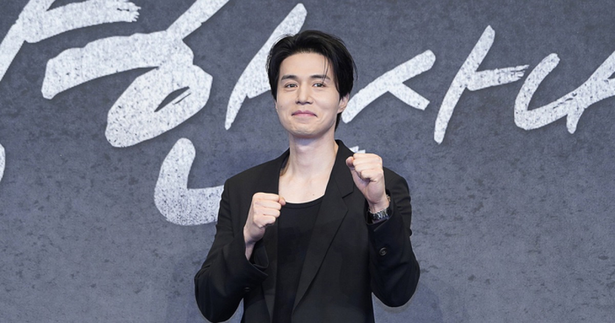 이동욱 측 “항공 기내에 불순한 접근, 지나친 사생활 침해 용서하지 않을 것” [공식]