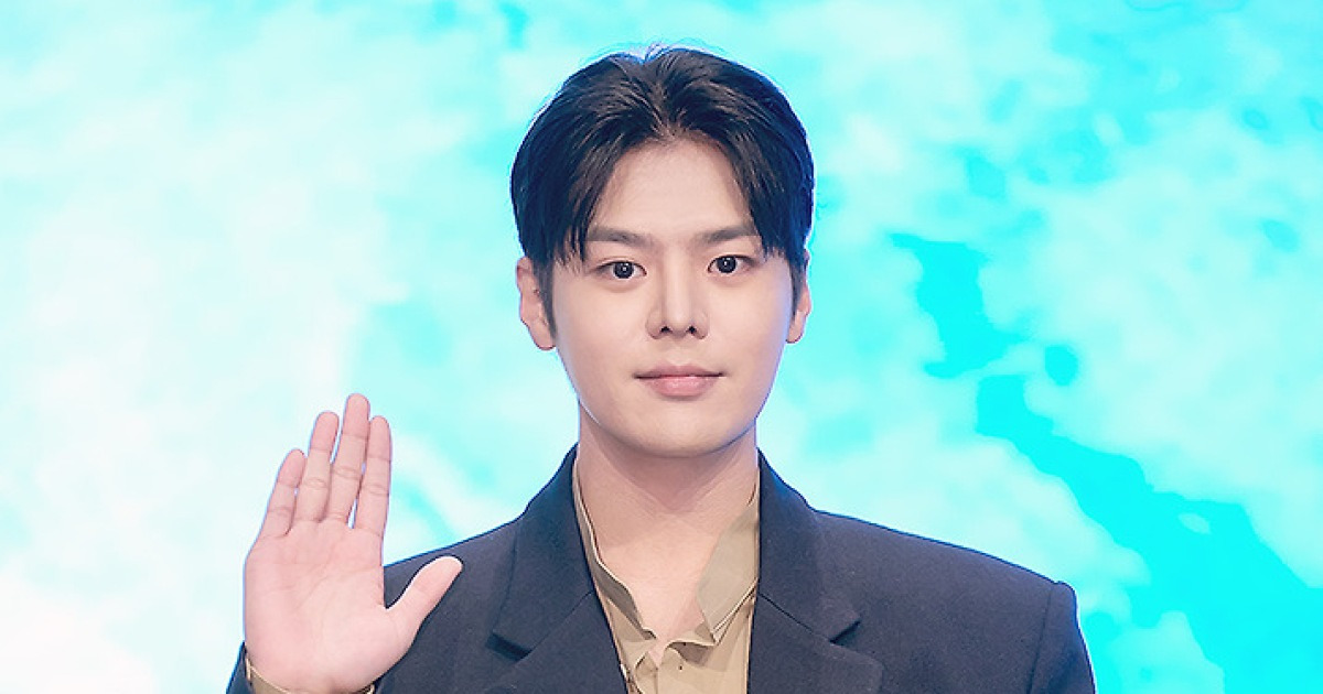 [단독] 려운, '오케이마담2' 출격…스크린도 접수하나