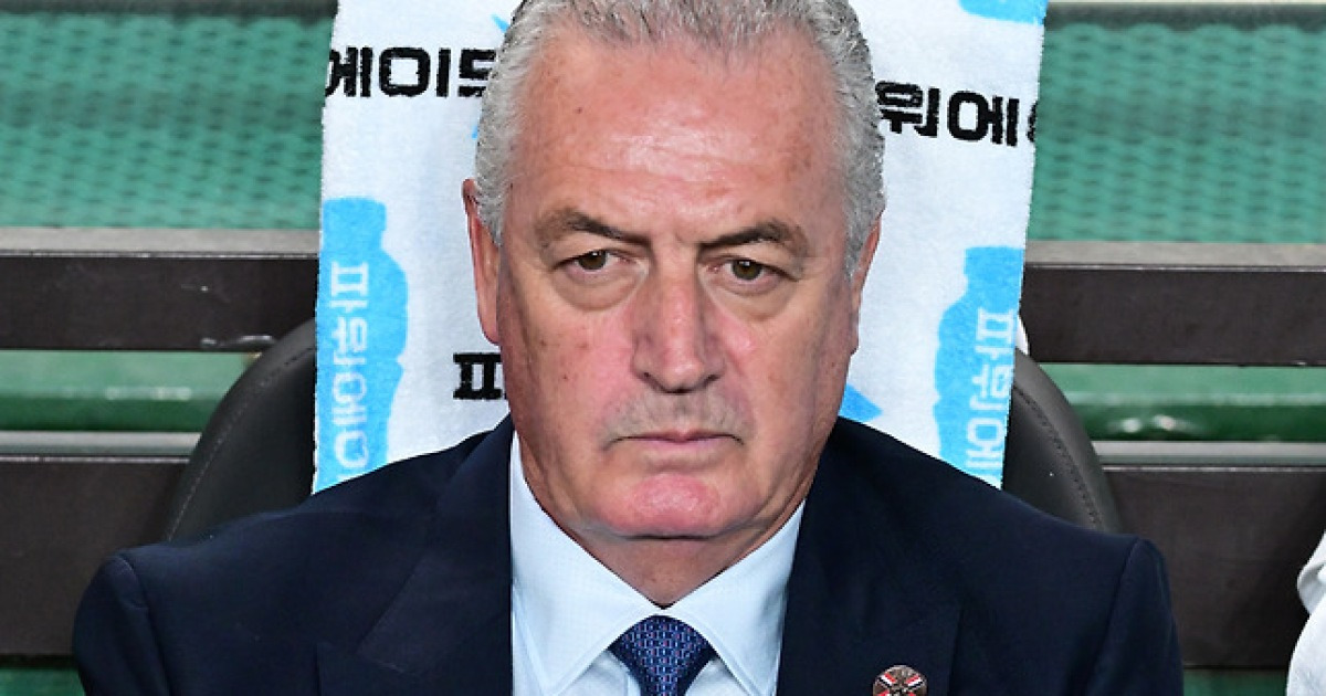 일본 비기고 한국 진 파라과이 감독 “한국 백3 월드컵 경쟁력 있어” [A매치 현장]