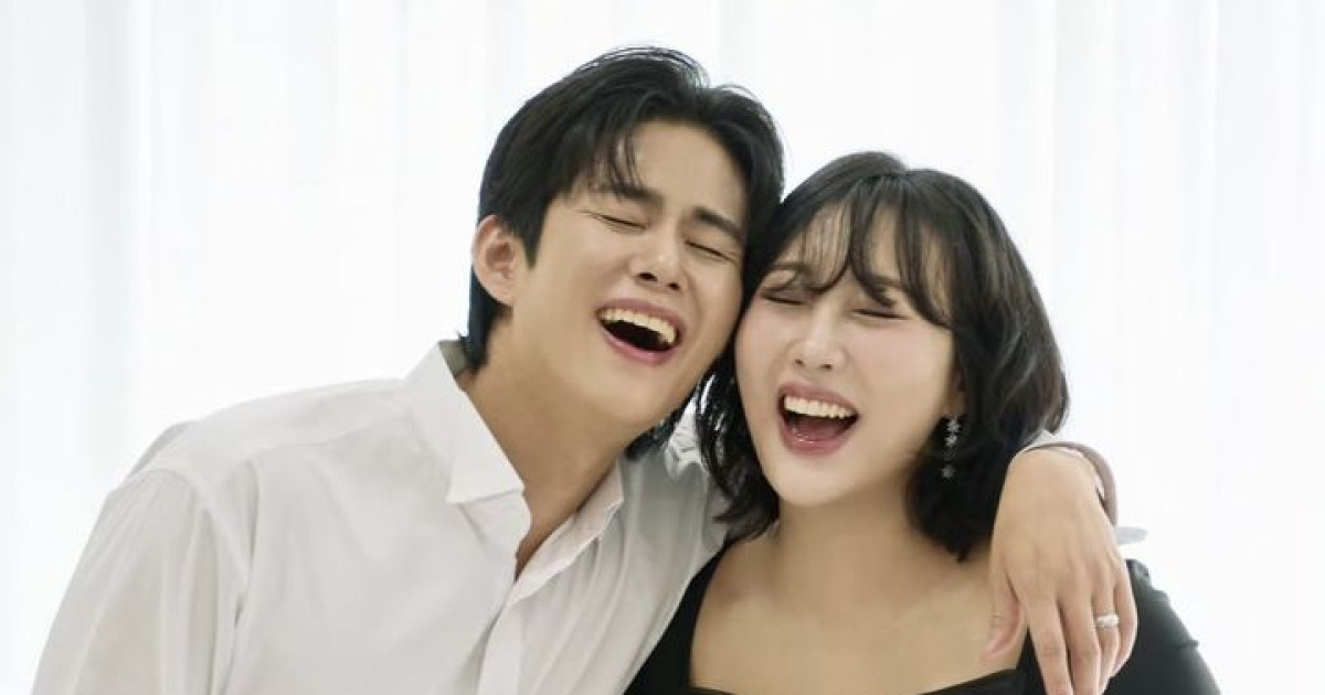 '엔조이 커플' 임라라·손민수, 쌍둥이 부모 됐다