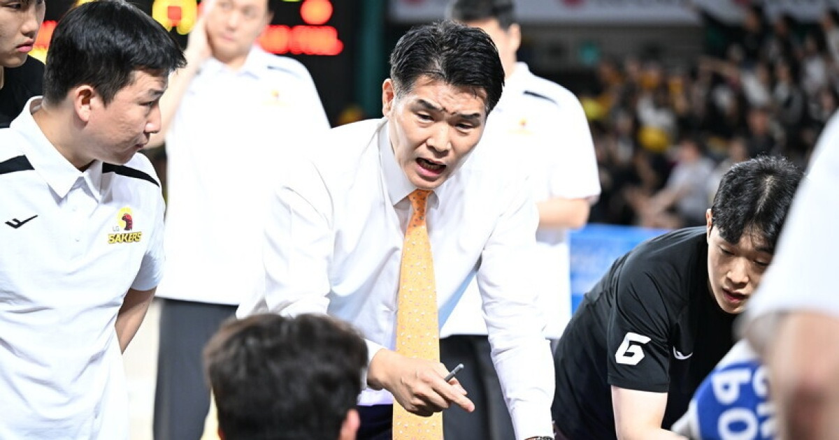 ‘결과는 감독 책임’ 조상현 감독 “밀려다녀서 강하게 질책”