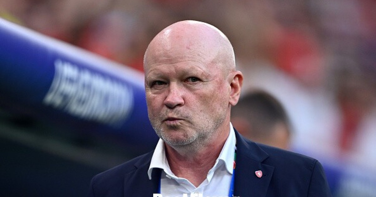 강화도 인구도 안 되는 나라에 패한 대가는 혹독했다... 한때 FIFA랭킹 2위 국가, 결국 '월드컵 8강' 감독 경질