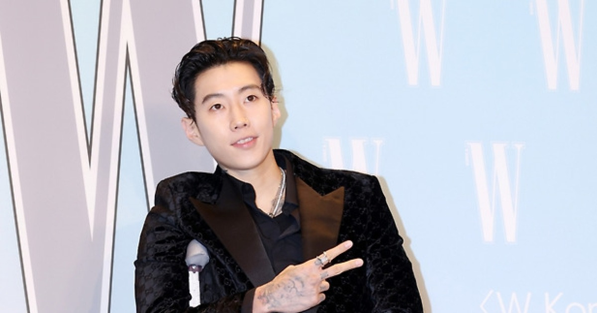 박재범만 사과..W코리아, '유방암 캠페인' 무대 영상 삭제하고 끝?