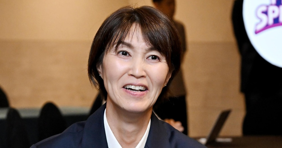 V리그 데뷔 앞둔 요시하라 감독 "김연경 없는 팀 성장시키는 중"