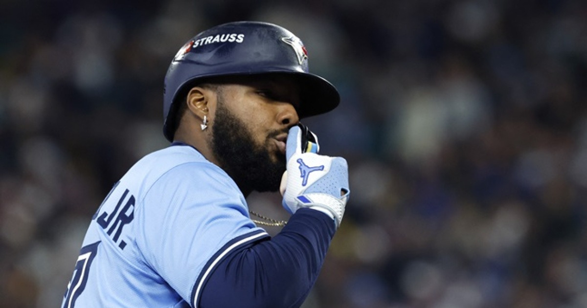 '8G 5홈런' 블게주 또 터졌다, 토론토 8-2 시애틀 제압... 2패 후 2승 시리즈 원점 [MLB ALCS 리뷰]
