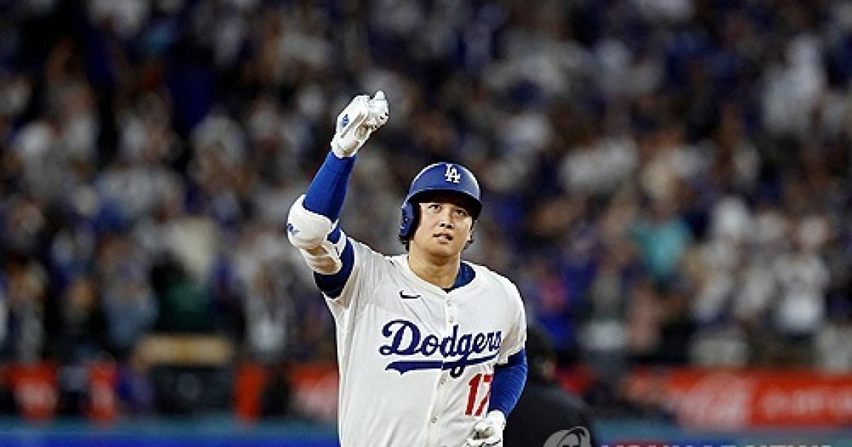 '야구의 신' 오타니, 타자 3홈런-투수 6이닝 무실점 10K 승리투수 [NLCS 4]