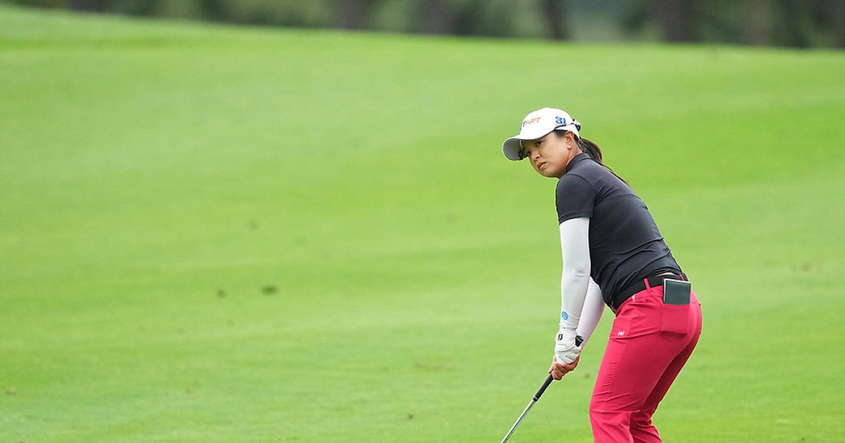 김세영, 고향 팬들 앞에서 ‘빨간 바지 마법쇼’…고향 옆 해남에서 5년 만에 LPGA 우승컵 들어