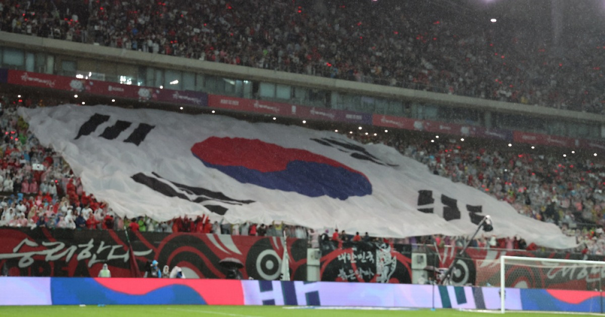 [단독]韓 여자대표팀 "손흥민처럼 A매치 이동, 비즈니스석 요구" '보이콧' 위기…'진퇴양난' KFA 어떤 결정내릴까