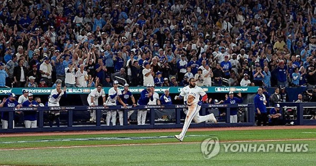 토론토, 시애틀꺾고 3승3패… 7차전 한판에 월드시리즈 결정 [ALCS 6]