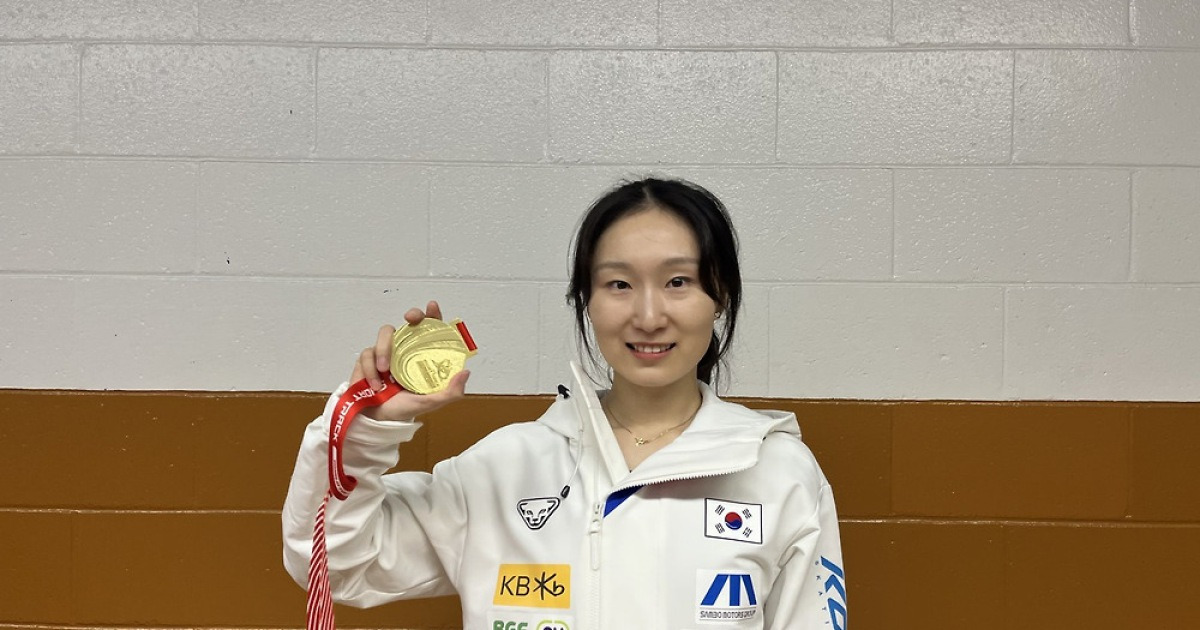 ‘막판 대역전극’ 최민정, 쇼트트랙 2차 월드투어 ‘女 1500m 금메달’