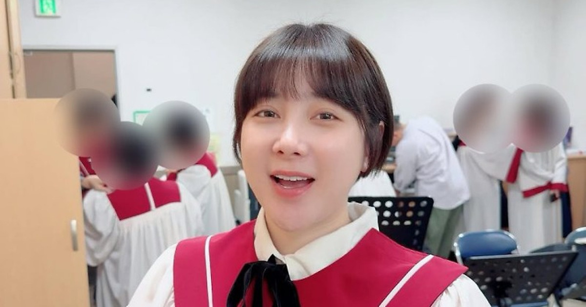 서인영, +10㎏ 살 붙어 동글동글 귀여워진 근황…성가대 활동 중[스한★그램]