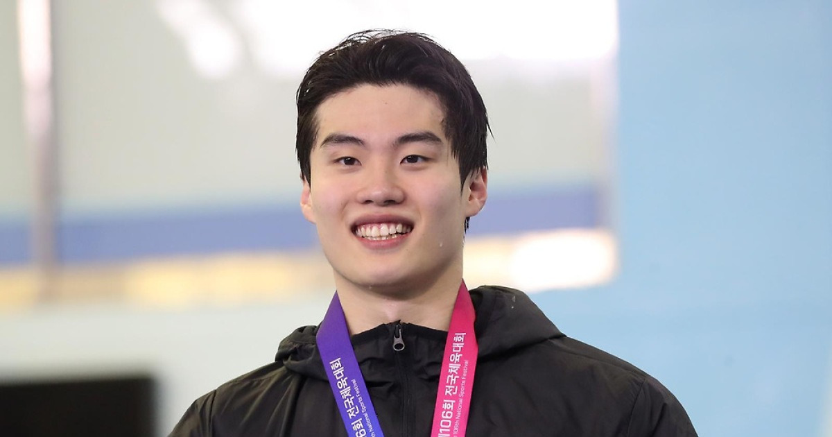 황선우 200m 亞신기록, 쑨양 넘었다