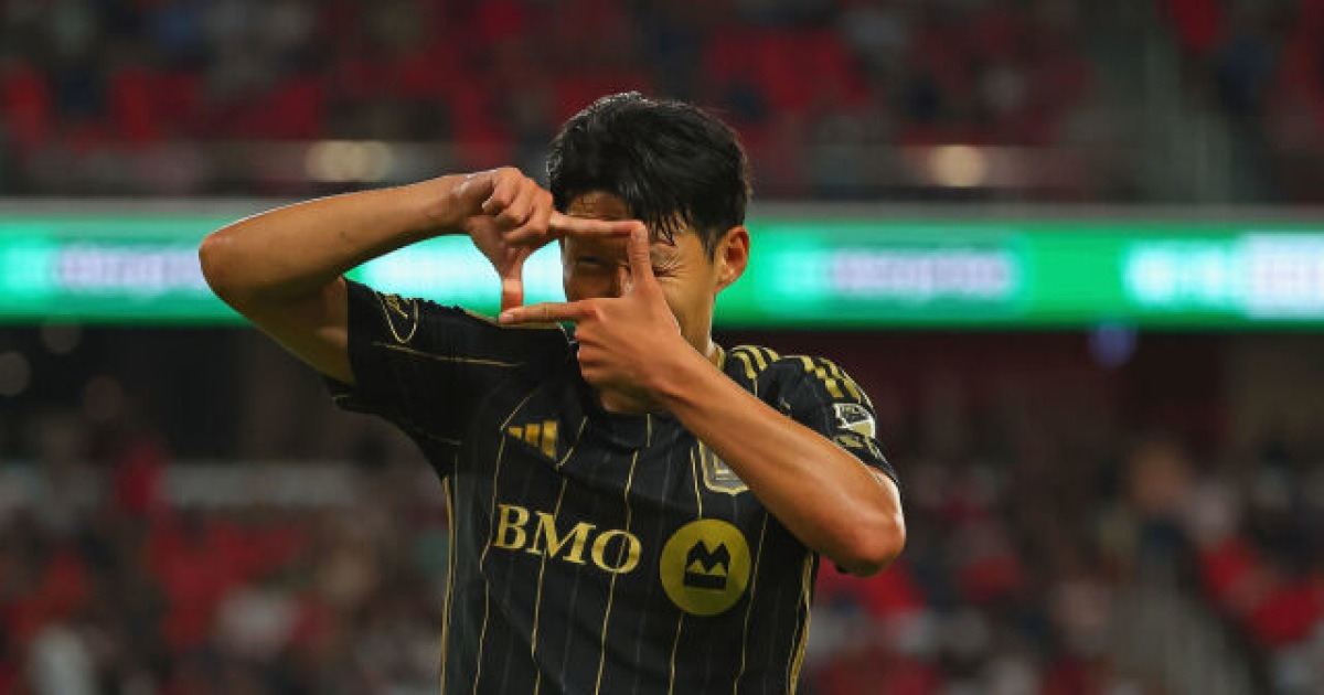 [오피셜] 손흥민 LAFC 데뷔골, MLS 올해의 골 후보 선정…메시-부앙가와 경쟁