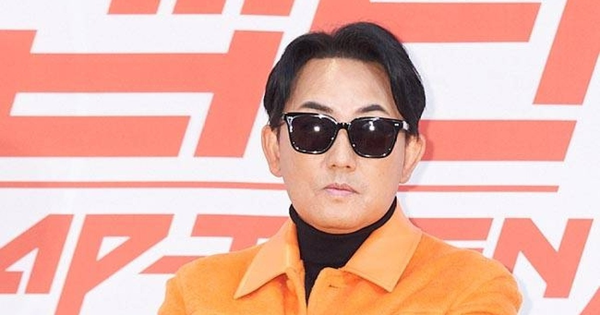 이승철, 장인어른 됐다…딸 결혼식서 축가 ‘5곡’ 열창 [공식]