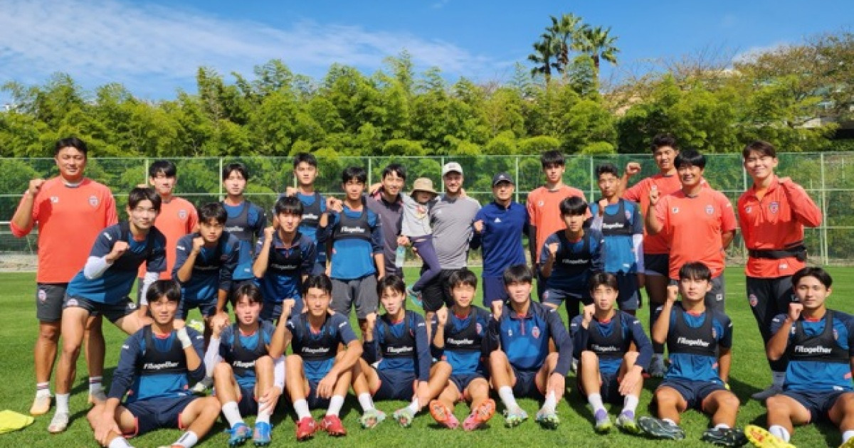 '유럽 유소년 축구 최고의 지도자' 토비아스 누베마이어가 제주SK 찾은 이유는?