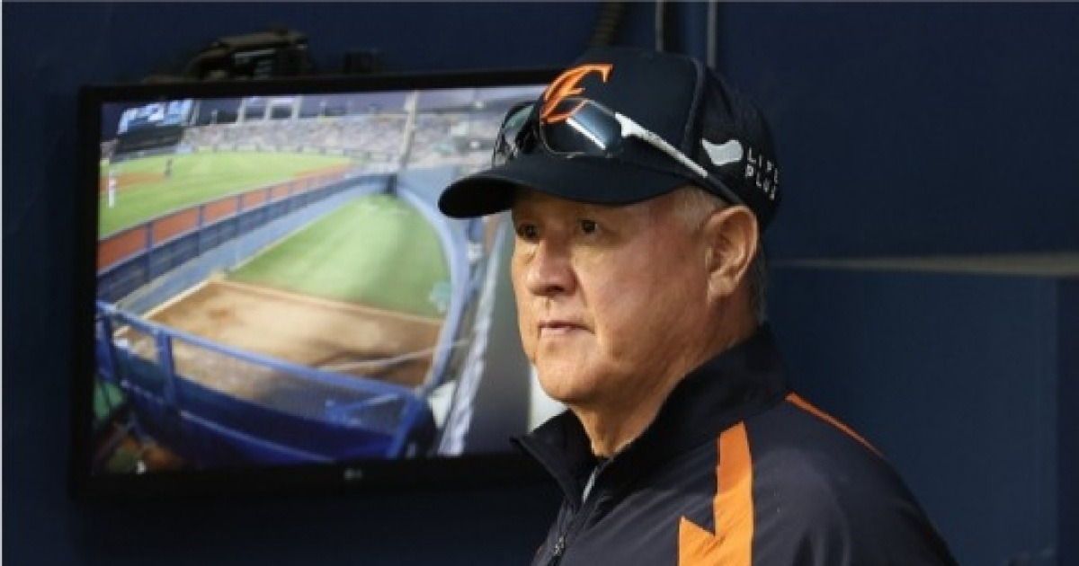 '이게 무슨 소리?' 김경문 한화 감독, 그렇게 당하고도 "김서현을 5차전 마무리로 쓰겠다"...'신앙'인가, '집착'인가