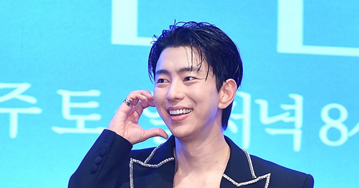 [단독]윤현민, 동생 결혼식 축가로 울리더니…아시아 인기상 영예까지