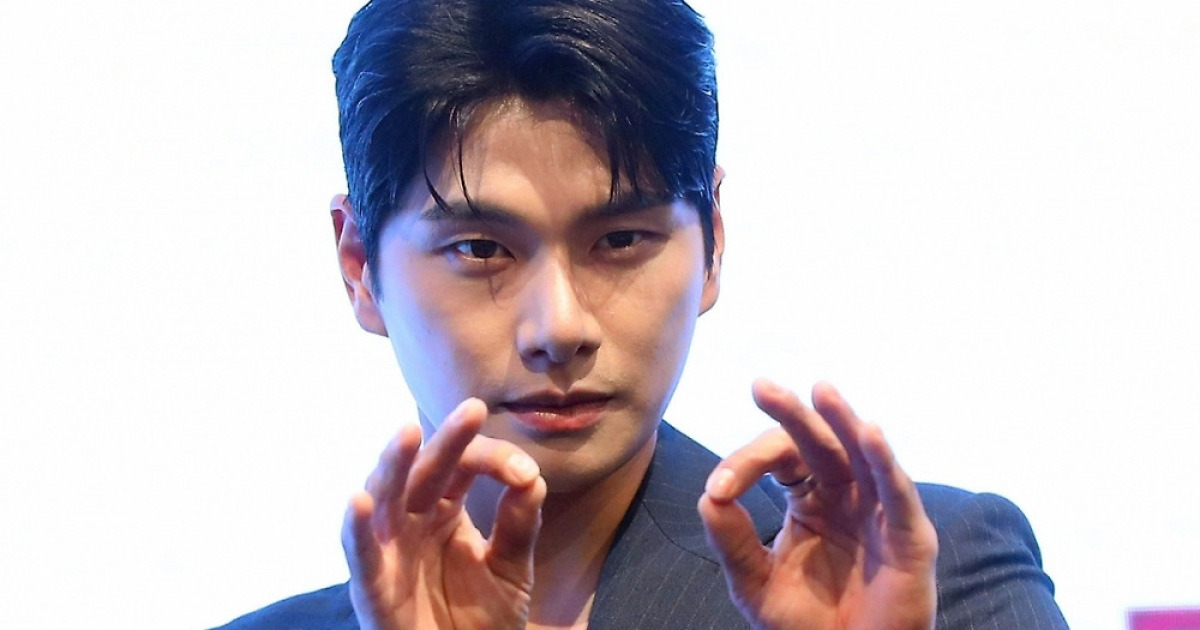 '사생활 논란' 이이경, 오늘(22일) 통편집 없이 '나솔' 등장..폭로女 증거 수집 중 [스타이슈]