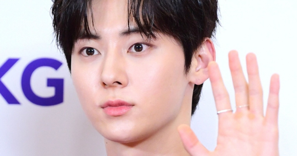 [단독] '12월 20일 소집해제' 황민현, 러브콜 끝에 복귀작은 '스터디그룹2'