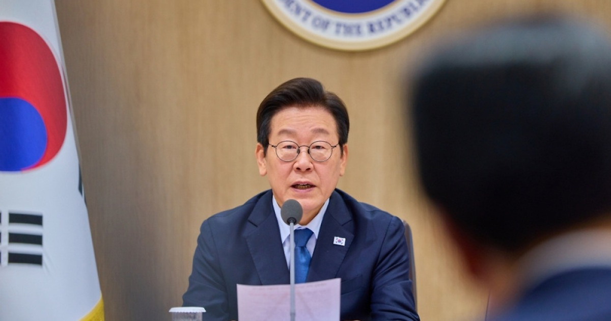 [속보]이재명 대통령 "국감서 일부 사정기관 지적 이어져…국민들 입 벌릴 정도 놀라"