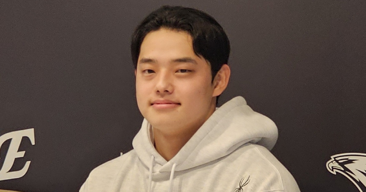 "수명이 줄어드는 느낌" 161㎞의 사나이, 'PO MVP' 문동주가 만끽한  불펜의 매력 [인터뷰]