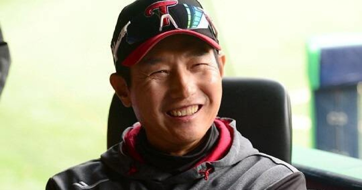 '56구' 6점차에도 와이스 6회부터 나왔다… 함박웃음 짓게 된 LG[초점]
