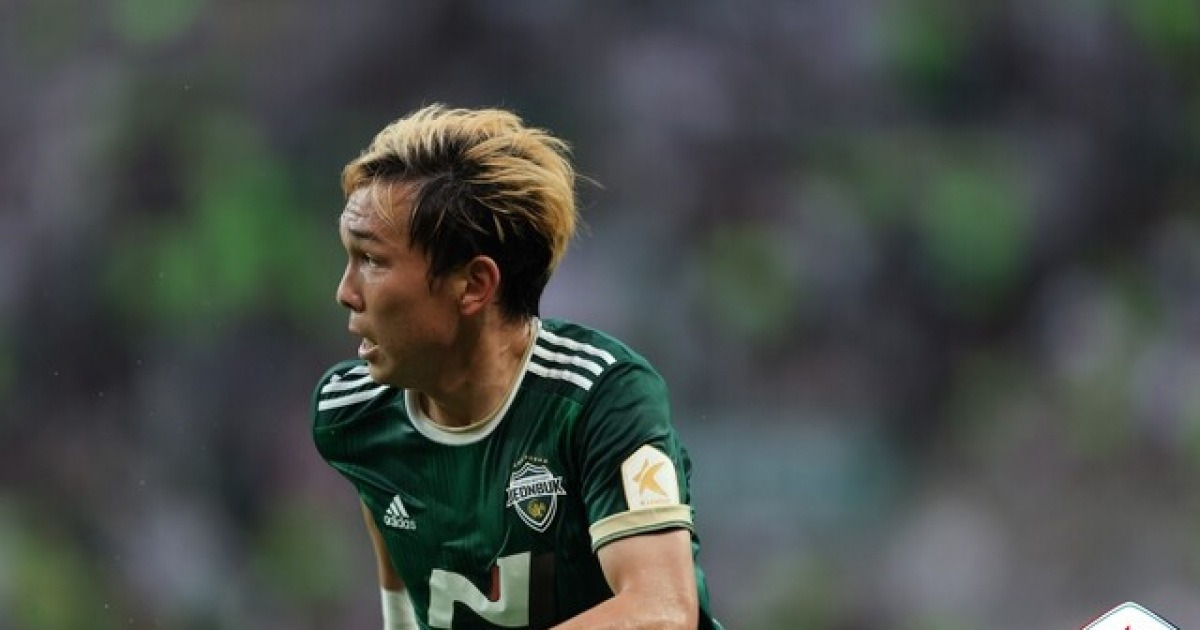 '음주운전→K리그 퇴출' 韓축구 역대급 악동, '26경기 17도움' 미친 활약... 中 2부 38년 새 역사 + 승격 이끈다