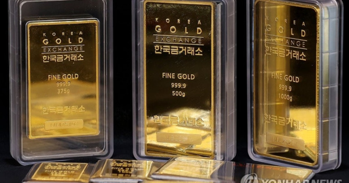 「安くあげますから現金をください。」金価格の高騰に伴い、金の延べ棒の現金取引が増加しています。