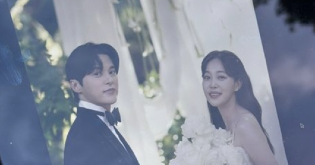 ‘10년 열애’ 윤선우♥김가은, 오늘(26일) 결혼