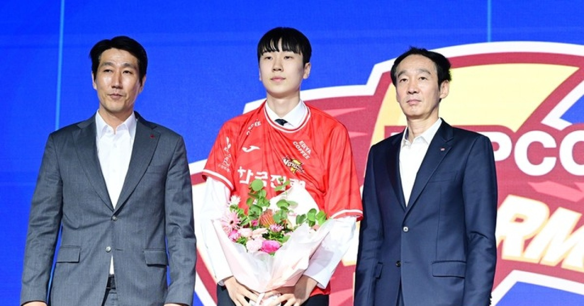 방강호-이우진, 전체 1, 2순위로 프로 입단...48명 가운데 총 18명 지명 (종합) [V드래프트]