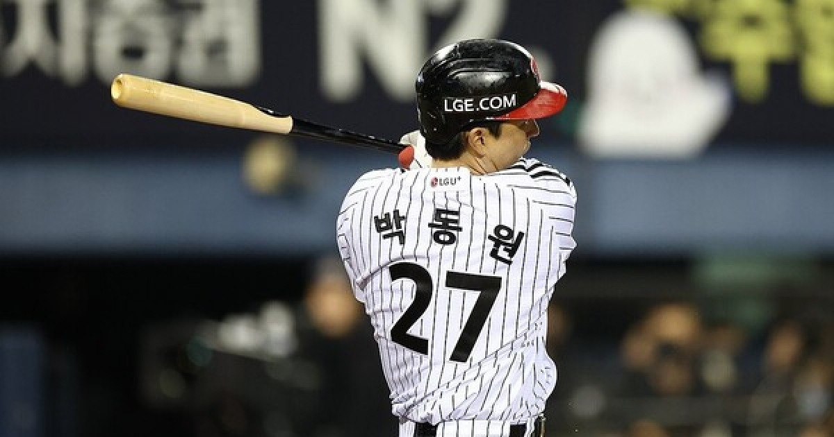 '한화 1회 4점내자 LG는 2회 5점으로 역전' 류현진이 무너졌다 [KS 2]