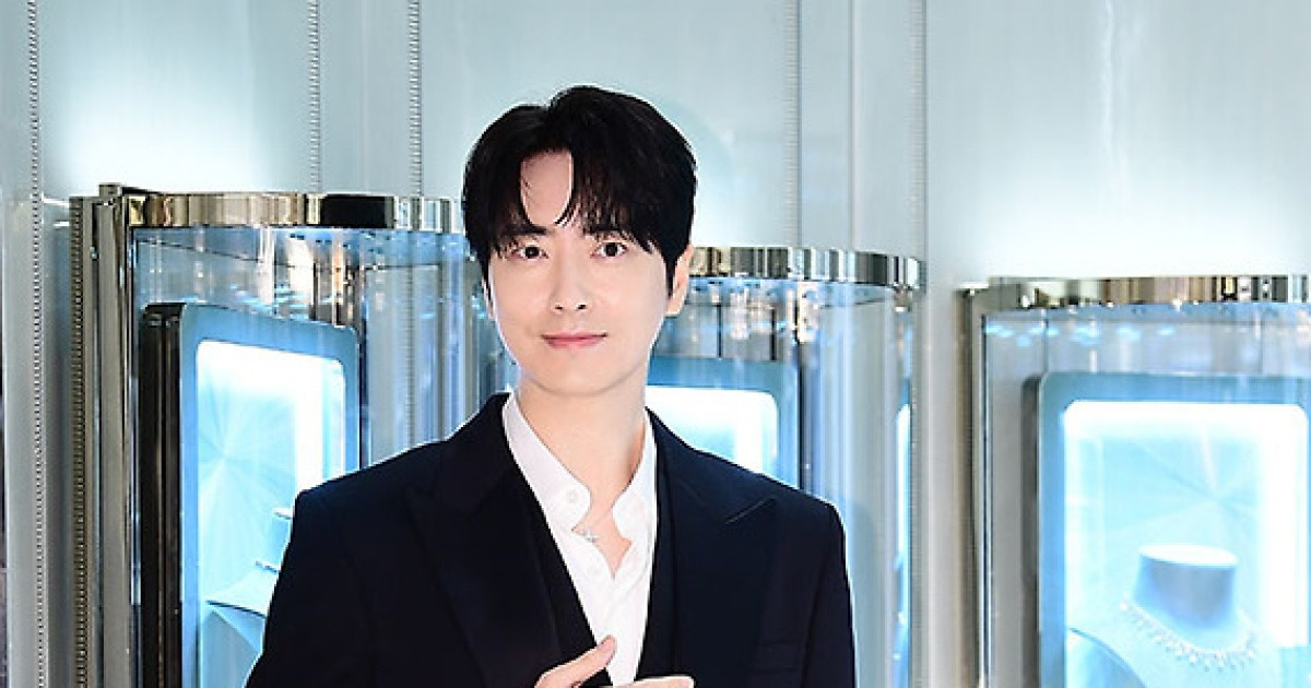 이준혁 ‘완벽한 수트핏’ [MK포토]