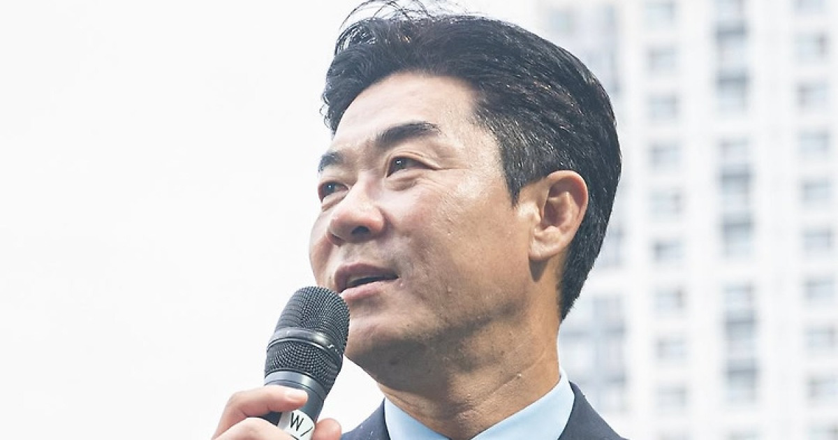 '1부 준우승 감독이 2부로' 모두가 놀랐던 윤정환의 도전, 결말은 '인천 우승·승격'