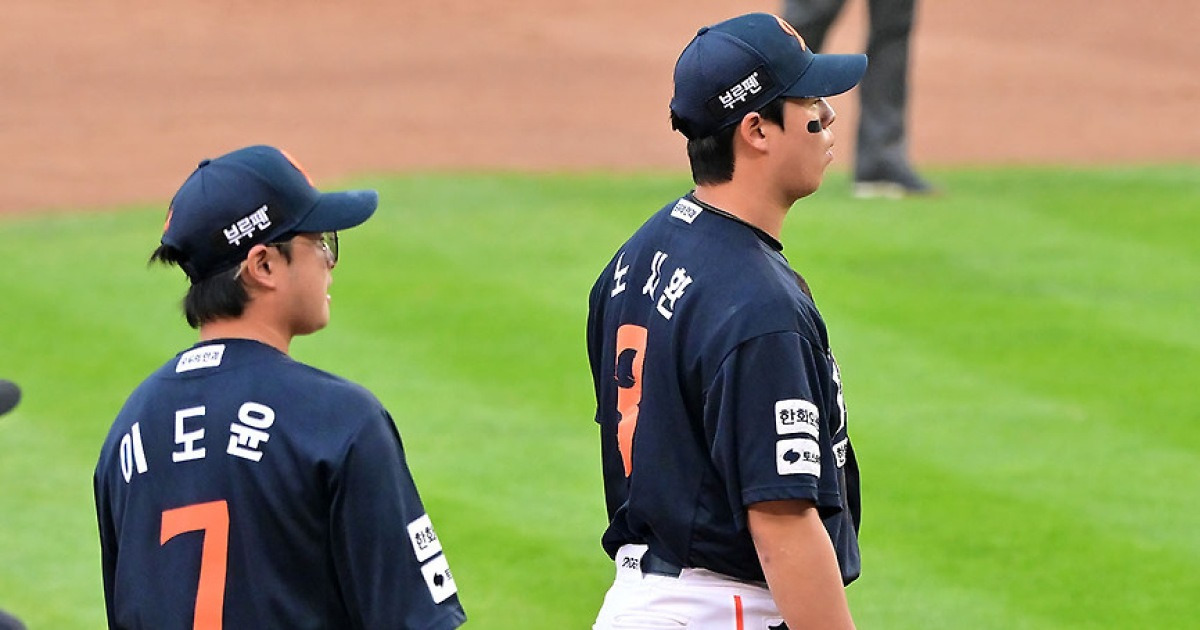 '꽈당' 넘어진 주자를 못 잡다니…불운? 실수? 결국 디테일에 한국시리즈 우승 갈린다 [KS]