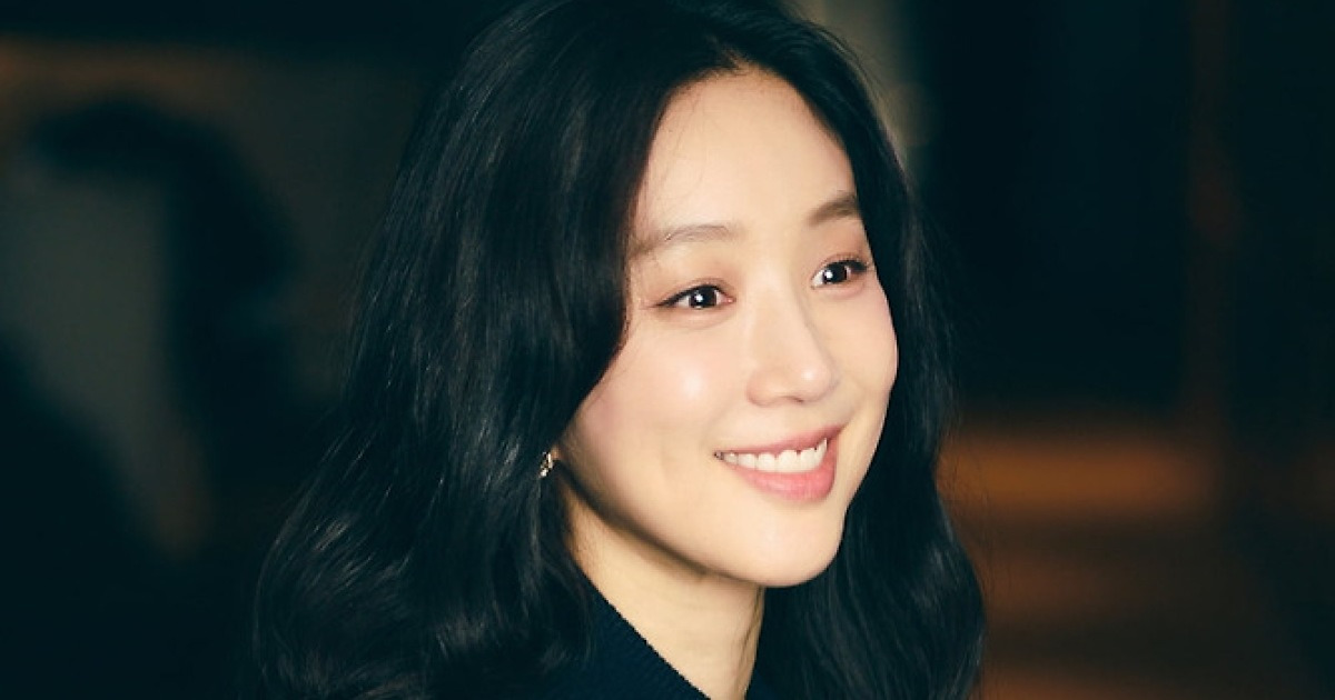 정려원, 2월 한파에 14일 만에 촬영…"제대로 놀고 개운하게 끝내려고"('하얀 차') [인터뷰①]